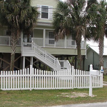 4Br Private Dock, Warm Spring Canal, Kayaks, Canoe Hudson Bagian luar foto