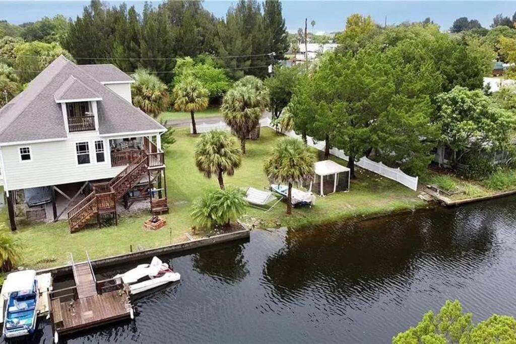 4Br Private Dock, Warm Spring Canal, Kayaks, Canoe Hudson Bagian luar foto